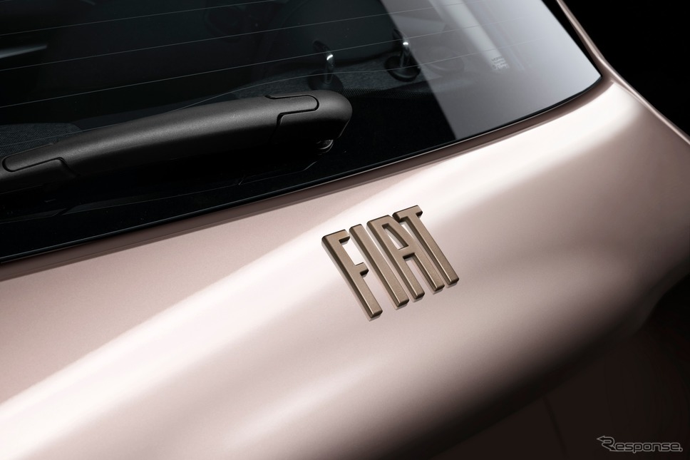 フィアット 500 新型の純正カスタマイズパーツ「MOPAR」装着車《photo by Fiat》