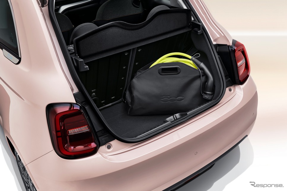 フィアット 500 新型の純正カスタマイズパーツ「MOPAR」装着車《photo by Fiat》