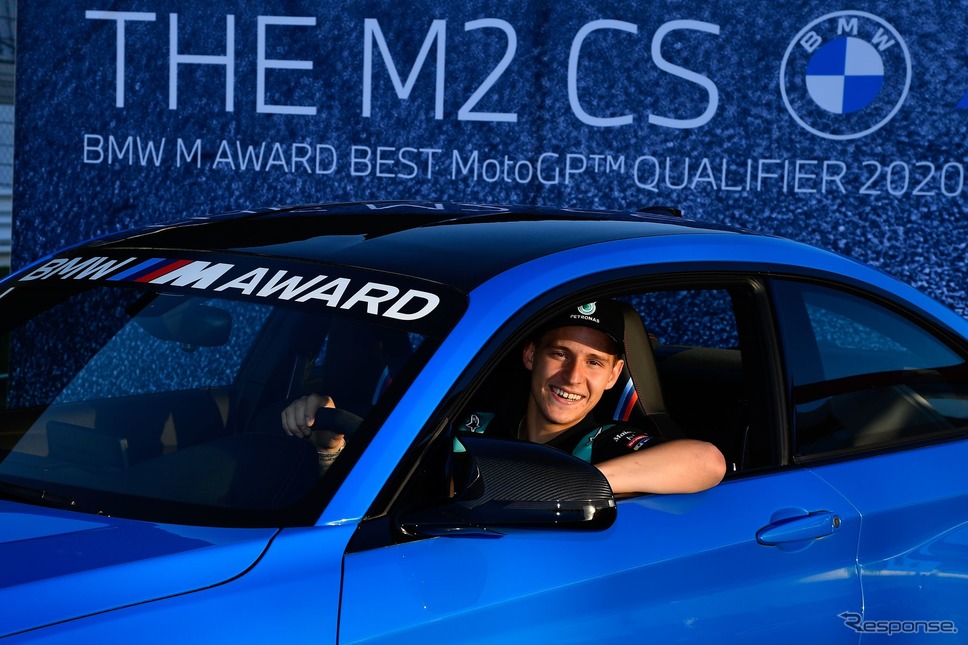 BMW M2 CS とMotoGP 予選最速のファビオ・クアルタラロ選手《photo by BMW》