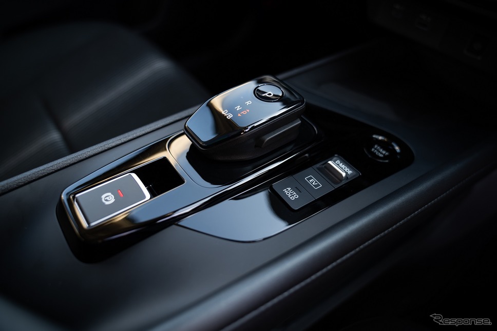 日産ノート新型《写真提供 日産自動車》