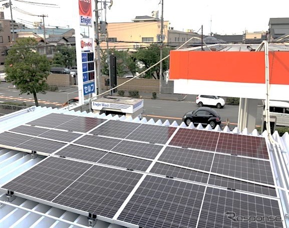 条南サービスステーションに設置した太陽光発電設備玉（大阪府）《写真提供 ENEOS》