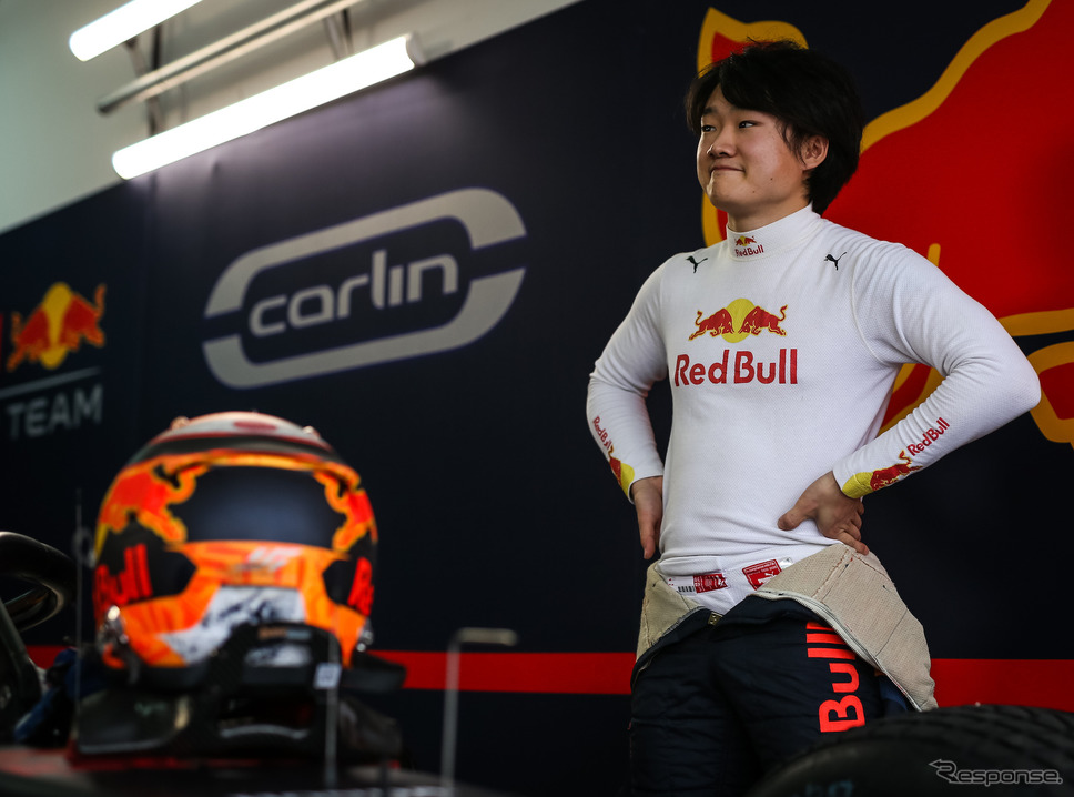 角田の来季F1昇格に期待がかかる(写真は今季F2第11大会。《写真提供 Red Bull》