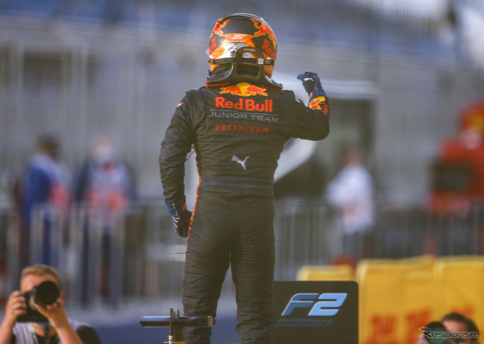 F2の今季最終第12大会、レース1で優勝した角田裕毅。《写真提供 Honda》