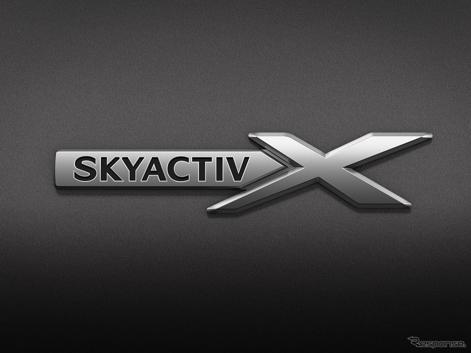マツダ3のSKYACTIV-Xバッジ《写真提供 マツダ》