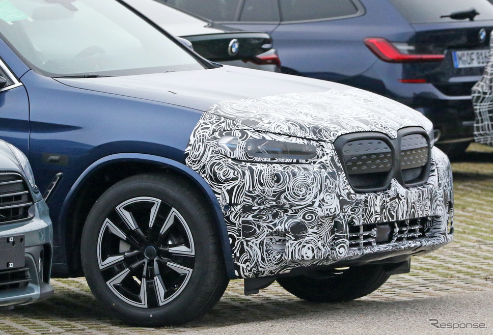 BMW iX3 改良新型プロトタイプ(スクープ写真)《APOLLO NEWS SERVICE》