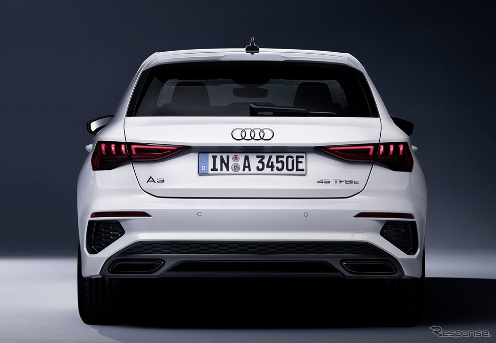 アウディ A3 スポーツバック 新型のPHV「45 TFSI e」《photo by Audi》