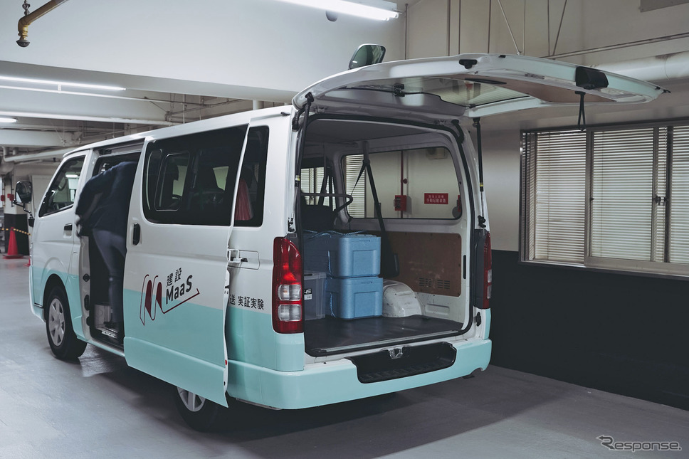 建設MaaSの専用車両《写真撮影 坂本貴史》