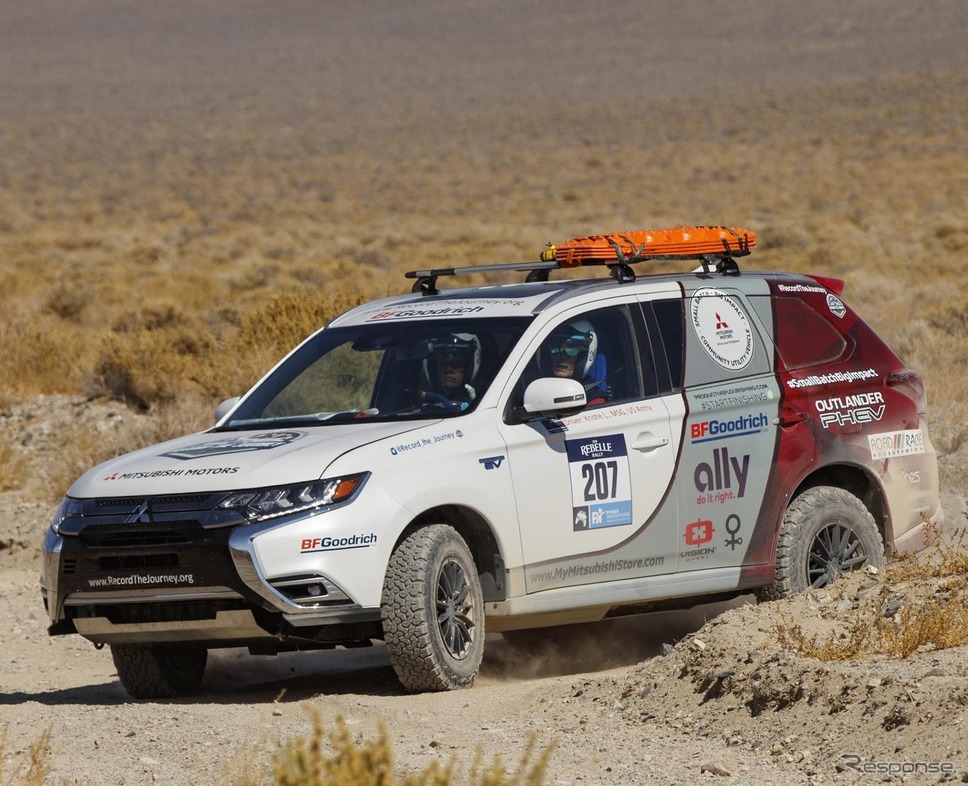 米「Rebelle Rally」に参戦した三菱 アウトランダー PHEV《photo by Mitsubishi Motors》