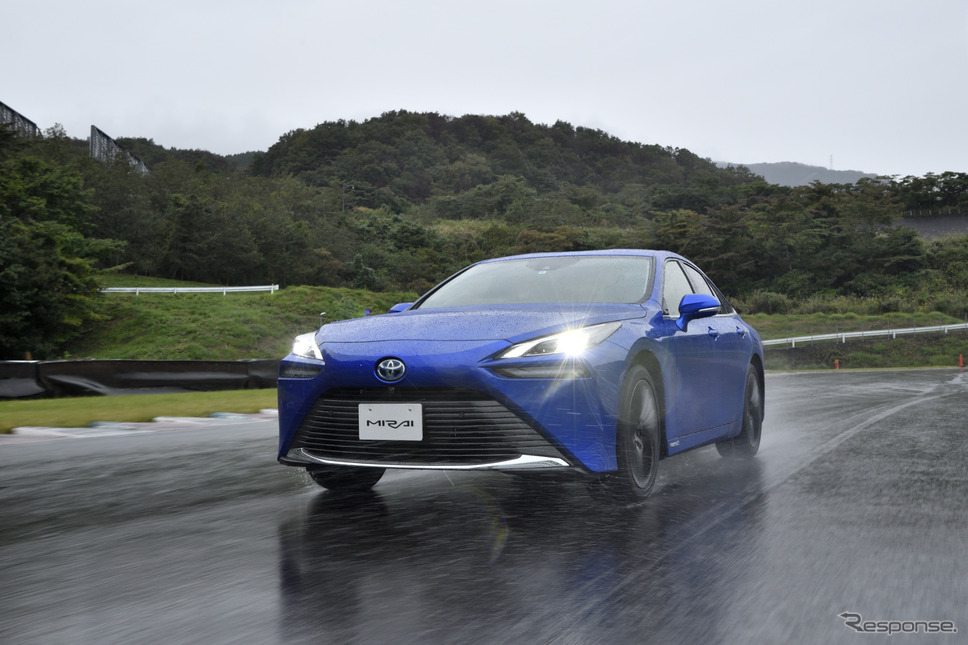 トヨタMIRAI新型(プロトタイプ)《写真撮影 雪岡直樹》