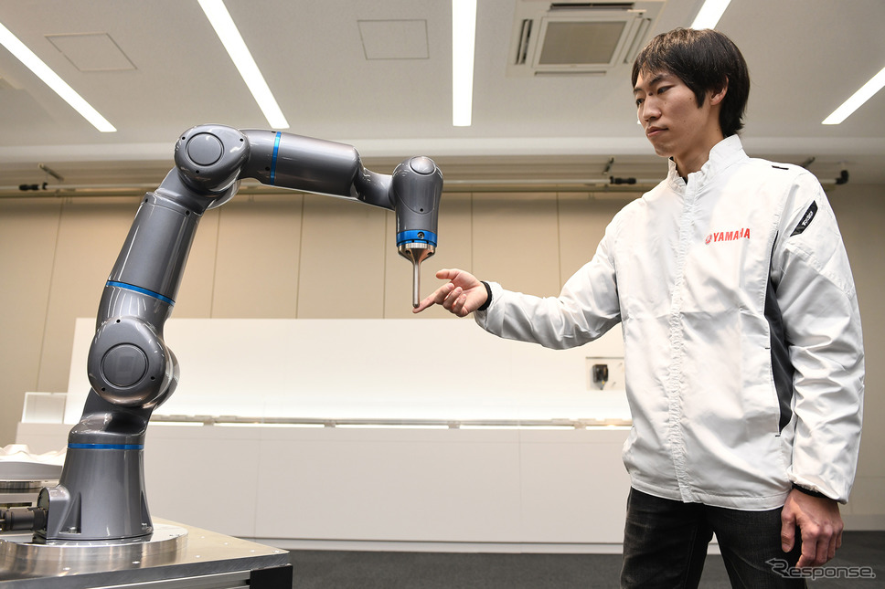 ヤマハ発動機が開発した「協働ロボット」の試作機《写真提供 ヤマハ発動機》