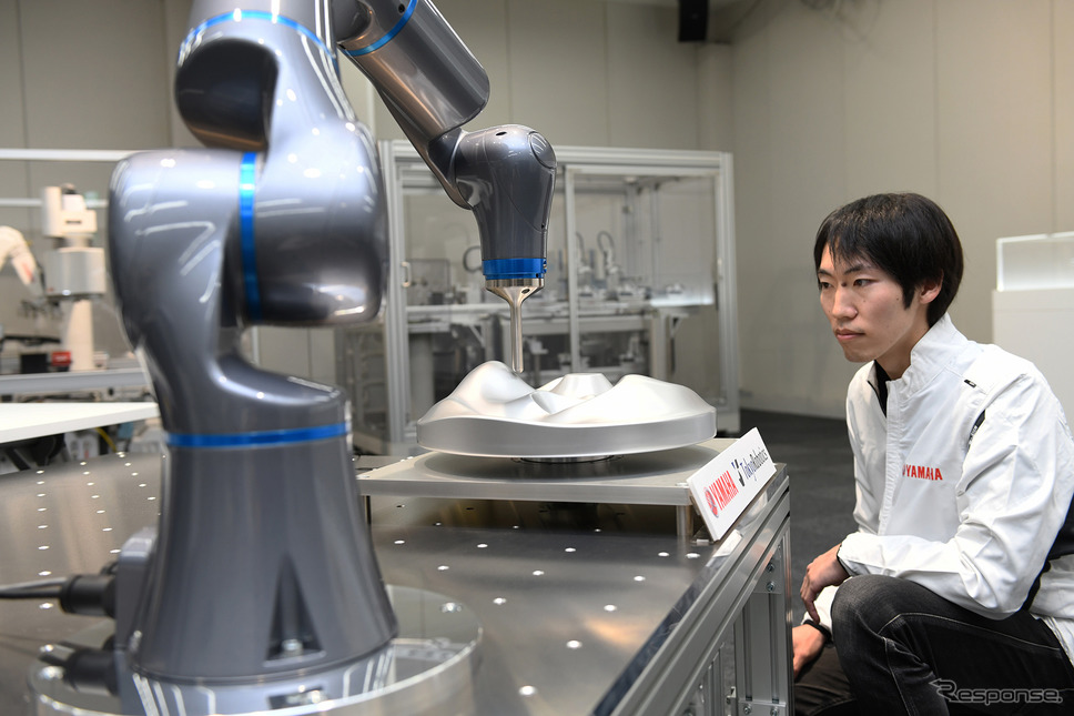 ヤマハ発動機が開発した「協働ロボット」の試作機《写真提供 ヤマハ発動機》