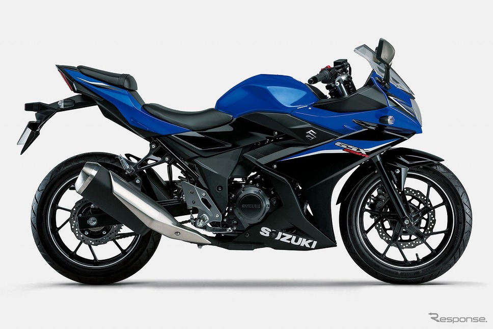 スズキ GSX250R ABS(クリスタルブルーメタリック/パールネブラーブラック)《写真提供 スズキ》