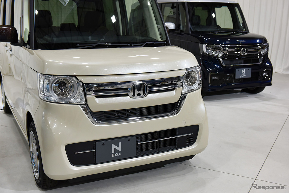 ホンダ N-BOX と N-BOX カスタム(改良新型)《写真撮影 中野英幸》