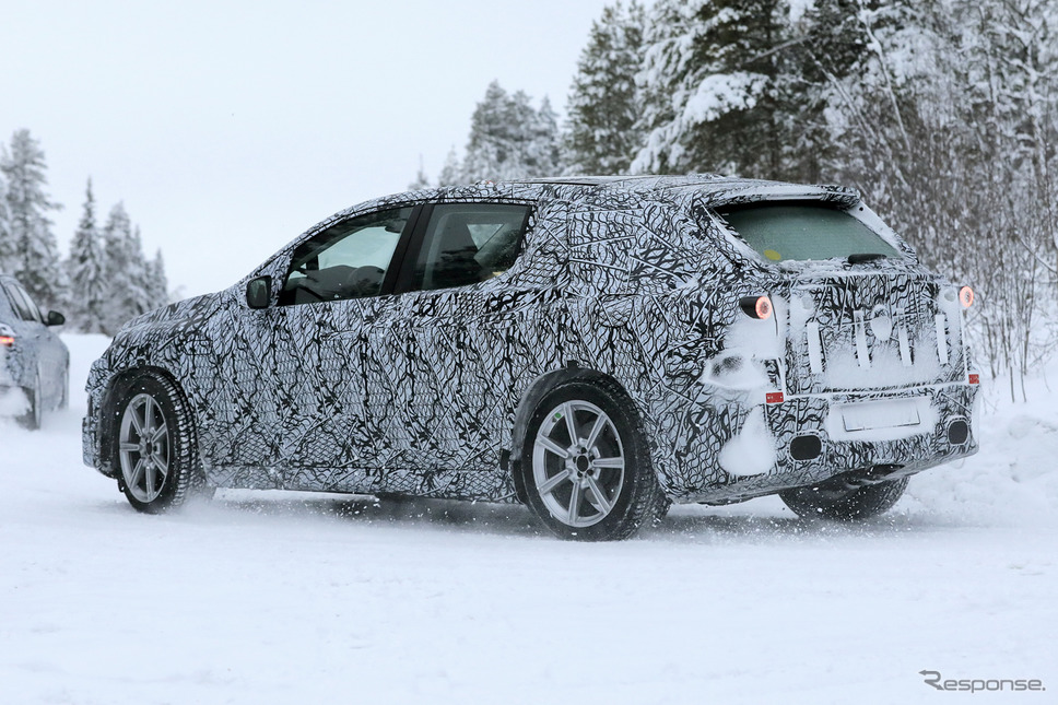 メルセデスベンツ EQS SUV プロトタイプ(スクープ写真)《APOLLO NEWS SERVICE》