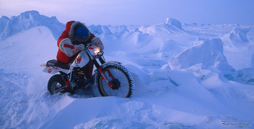 北極点＆南極点にバイク到達、風間深志さん。《写真提供 SSTR事務局》