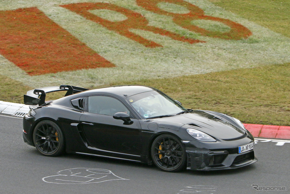 ポルシェ 718ケイマン GT4 RS プロトタイプ(スクープ写真)《APOLLO NEWS SERVICE》