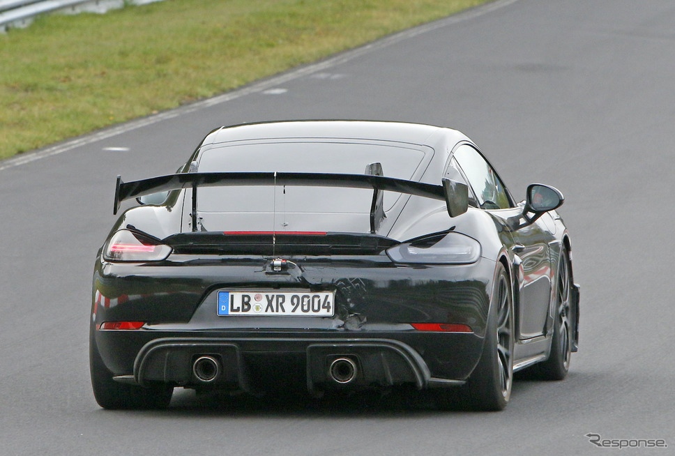 ポルシェ 718ケイマン GT4 RS プロトタイプ(スクープ写真)《APOLLO NEWS SERVICE》