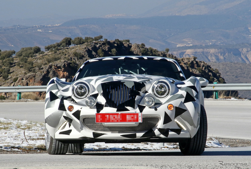 マツダ ロードスターRFの車体をベースとするHurtan Coupe プロトタイプ（スクープ写真）《APOLLO NEWS SERVICE》