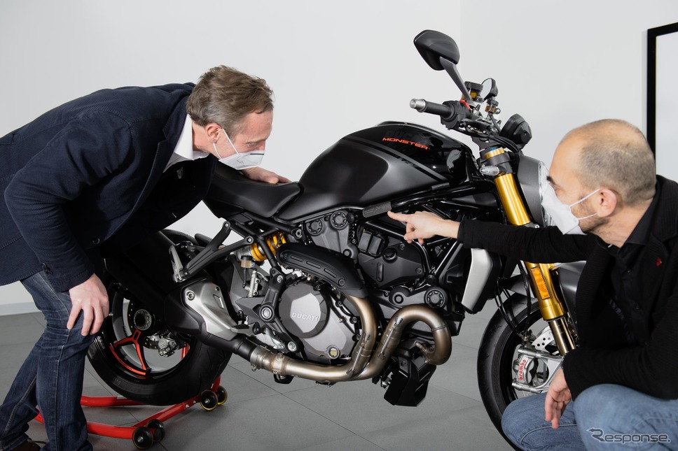 ドゥカティが顧客に引き渡した35万台目のモンスター《photo by Ducati》