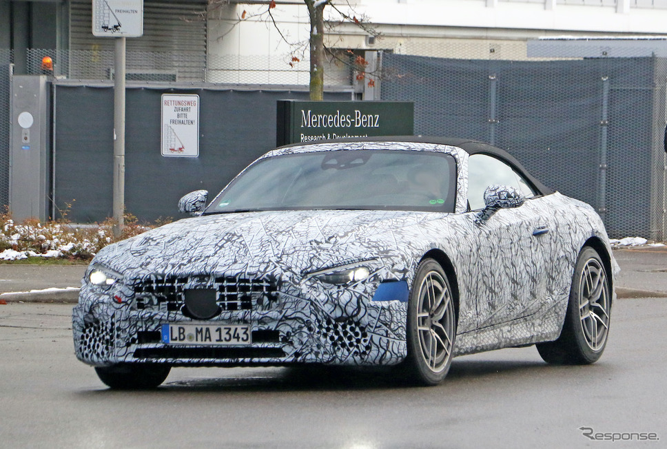 メルセデスAMG SL 次期型プロトタイプ(スクープ写真)《APOLLO NEWS SERVICE》