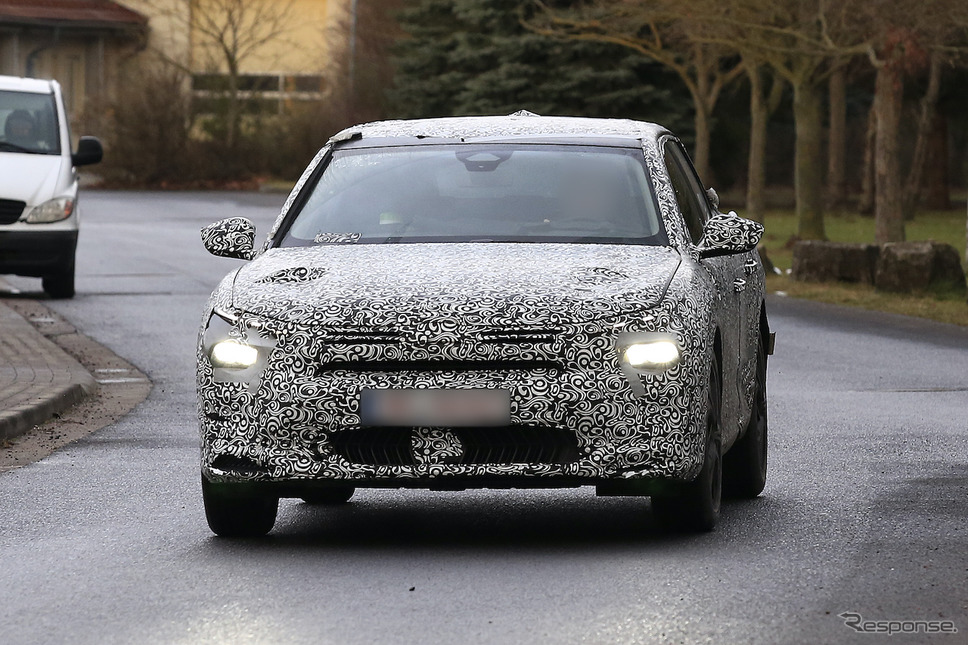 シトロエン C5 後継モデルのプロトタイプ(スクープ写真)《APOLLO NEWS SERVICE》