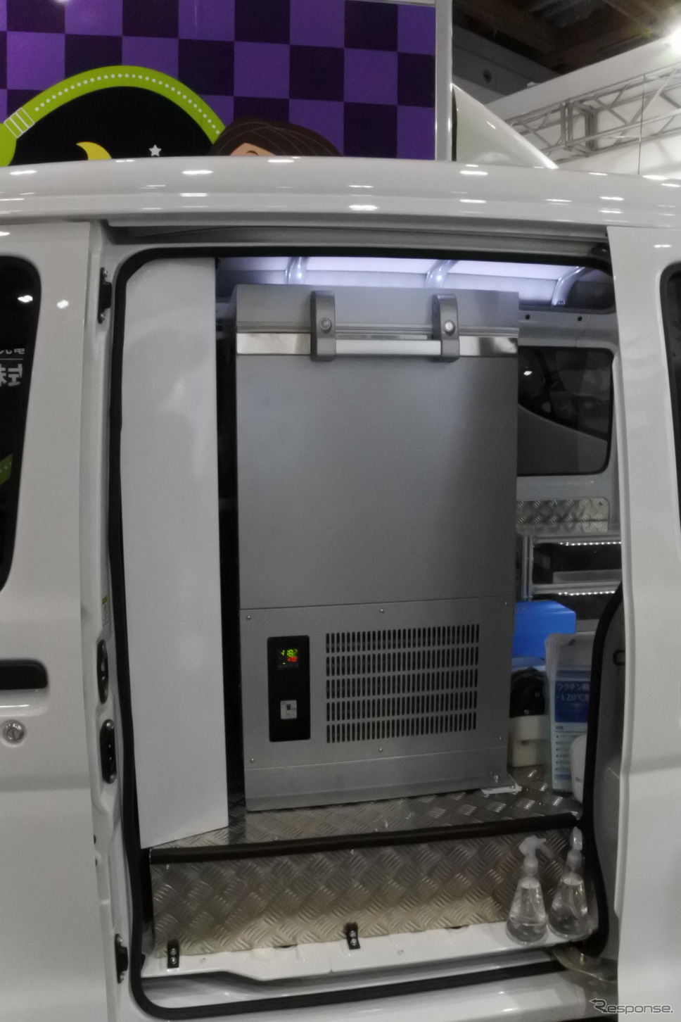 モビリティープラスの新型コロナウイルスワクチン輸送車両(オートモーティブワールド2021)《写真撮影 小松哲也》