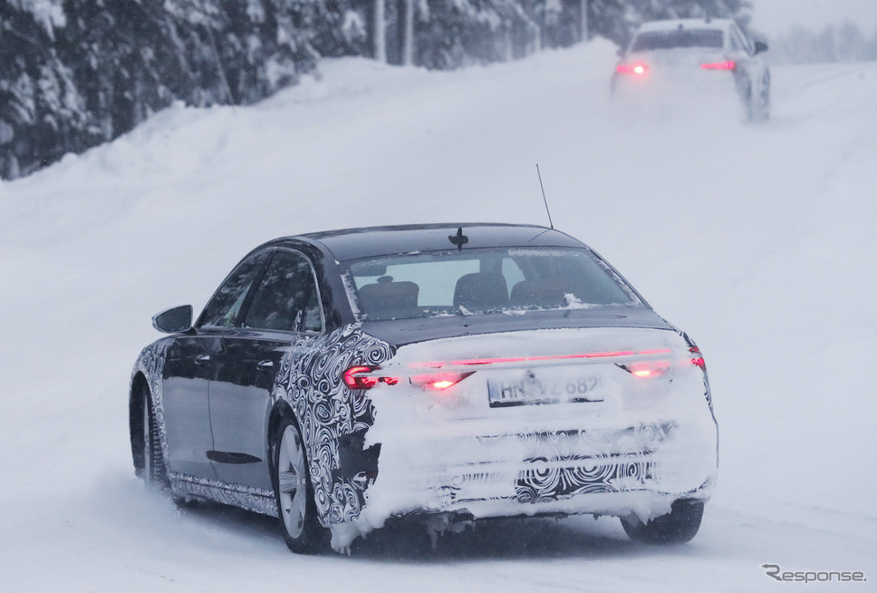 アウディ A8 ホルヒ 市販型プロトタイプ(スクープ写真)《APOLLO NEWS SERVICE》