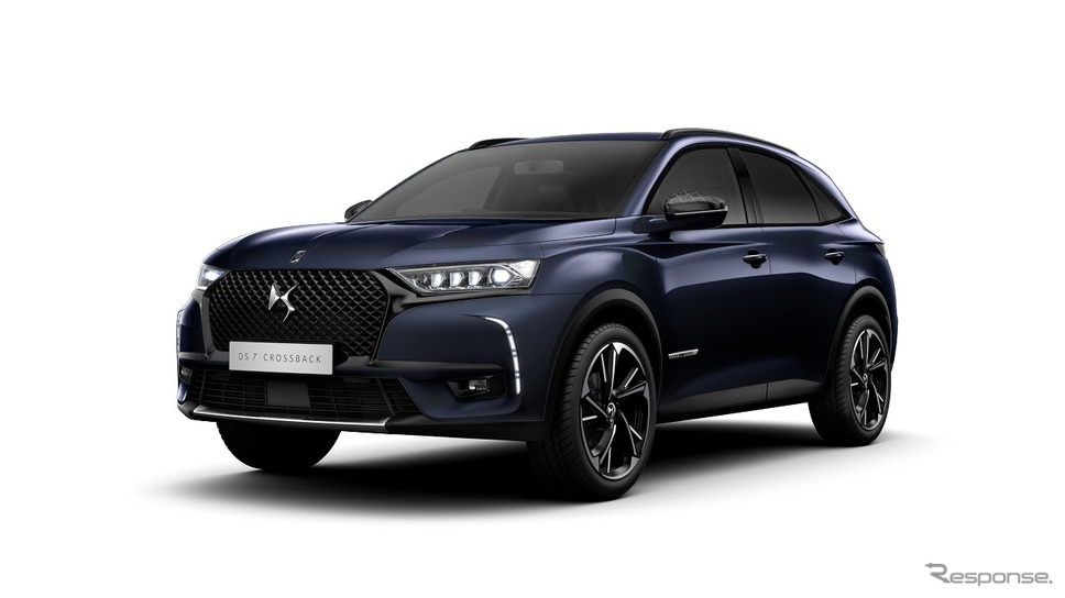 DS 7クロスバック ルーヴル ブルーHDi《写真提供 Groupe PSA Japan》