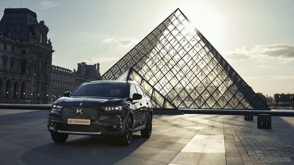 DS 7クロスバック ルーヴル ブルーHDi《写真提供 Groupe PSA Japan》