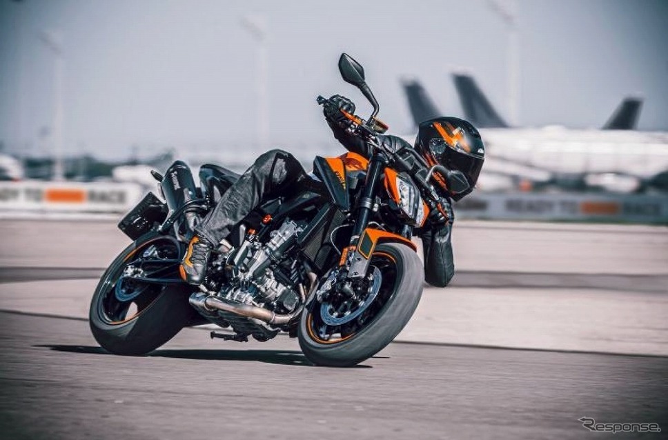 KTM 890デューク《写真提供 KTMジャパン》