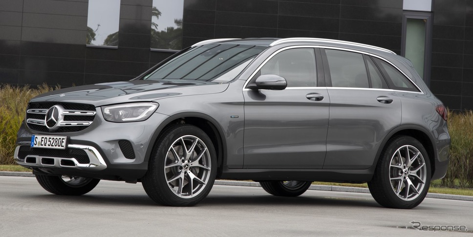メルセデスベンツGLC改良新型の PHV「GLC 300 e 4MATIC」《photo by Mercedes-Benz》