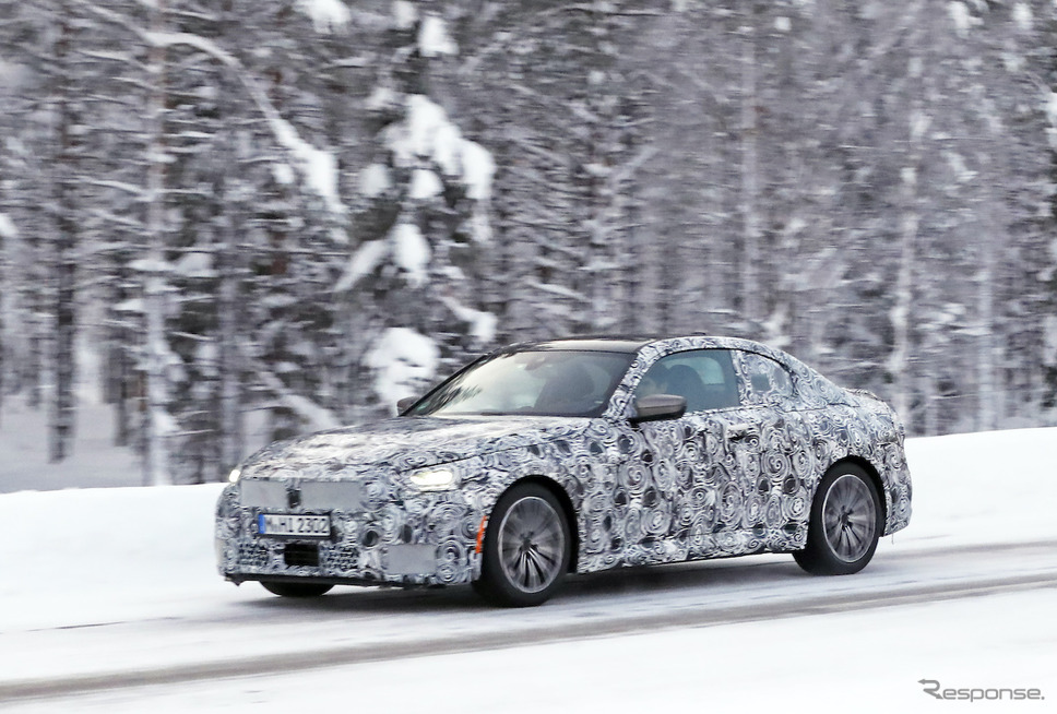 BMW 2シリーズクーペ「M245i」プロトタイプ(スクープ写真)《APOLLO NEWS SERVICE》
