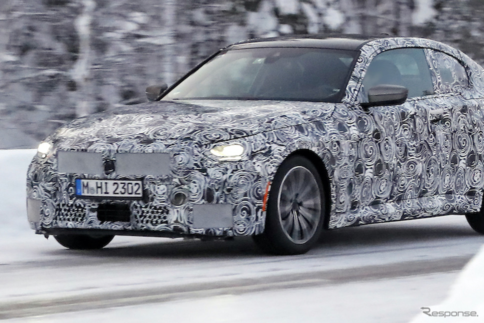BMW 2シリーズクーペ「M245i」プロトタイプ(スクープ写真)《APOLLO NEWS SERVICE》