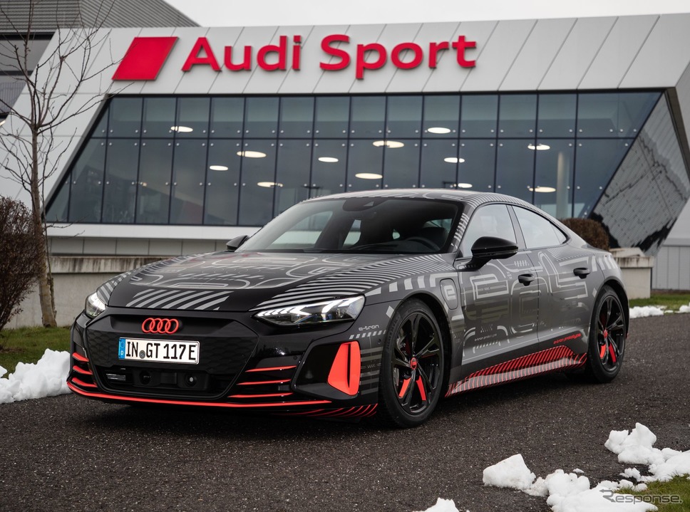 アウディ e-tron GT のプロトタイプ《photo by Audi》