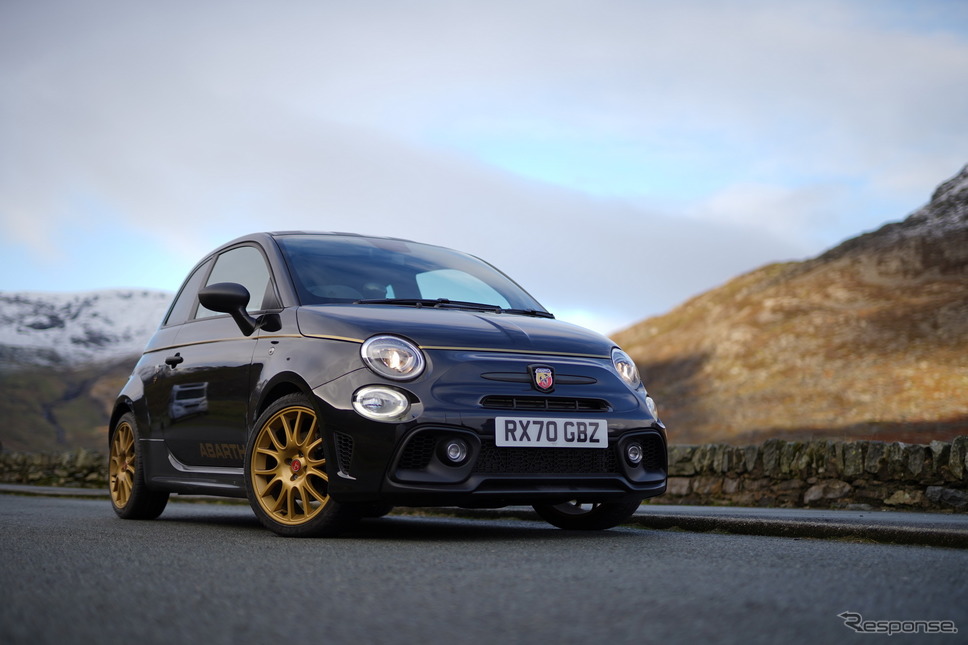 アバルト 595 スコルピオーネ・オーロ《photo by Abarth》
