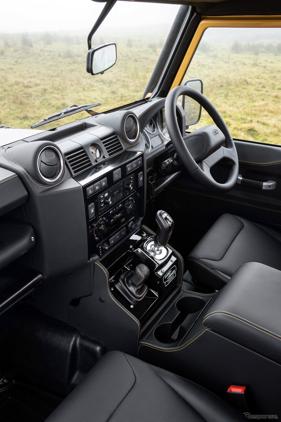 ランドローバー・ディフェンダー・ワークス V8トロフィー《photo by Land Rover》
