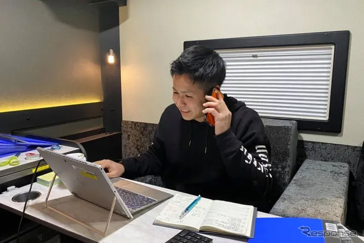 モバイルオフィス《写真提供 Carstay》