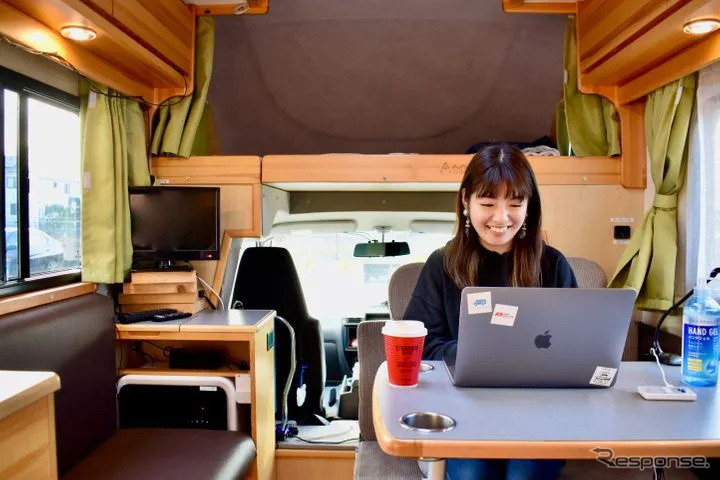 モバイルオフィス《写真提供 Carstay》