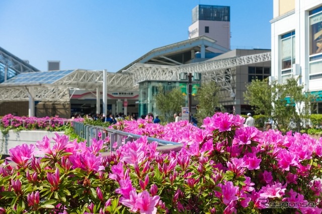 新百合ヶ丘駅《写真提供 写真AC》