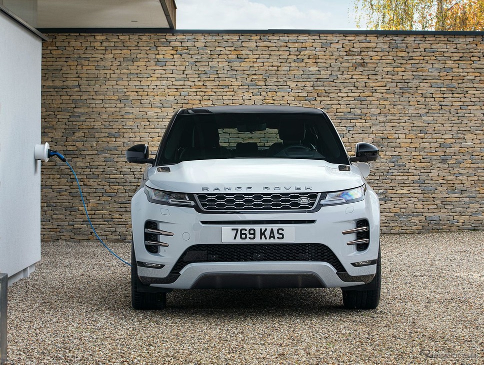 ランドローバー・レンジローバー・イヴォーク のPHV「P300e」《photo by Land Rover》