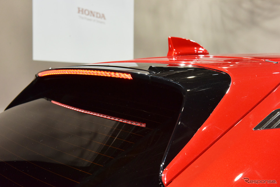 ホンダ ヴェゼル 新型(ホンダアクセス 純正アクセサリー装着車)《写真撮影 中野英幸》