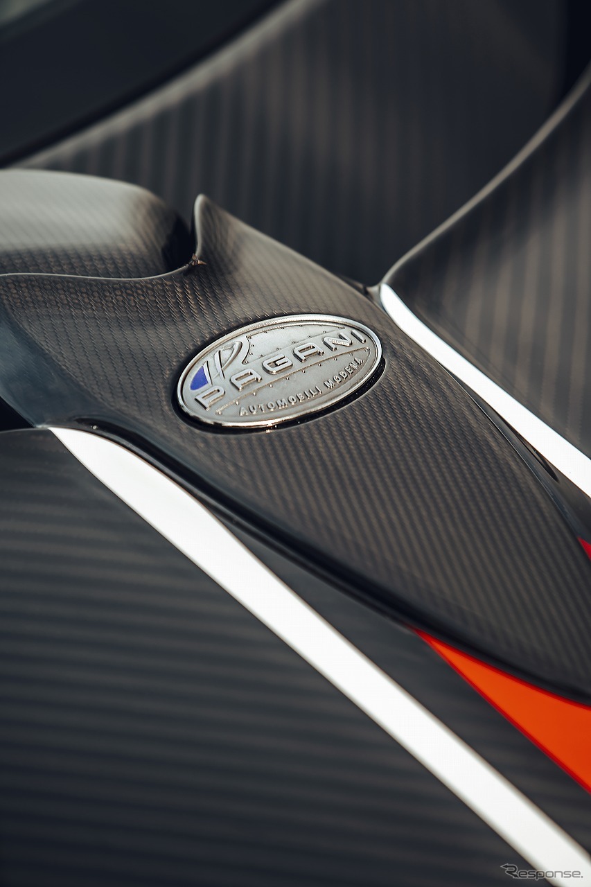 パガーニ ウアイラ・ロードスターBC《写真提供 Pagani Automobili S.P.A.》