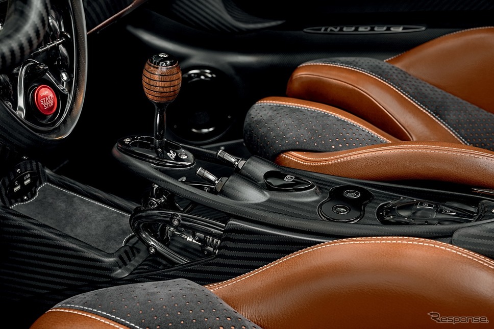 パガーニ ウアイラ・ロードスターBC《写真提供 Pagani Automobili S.P.A.》