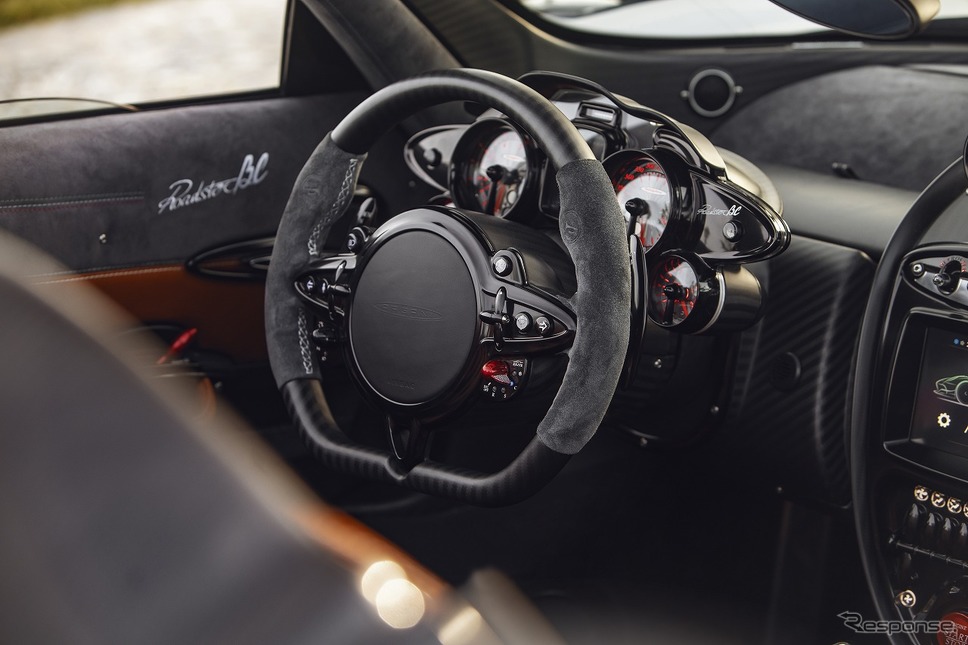 パガーニ ウアイラ・ロードスターBC《写真提供 Pagani Automobili S.P.A.》