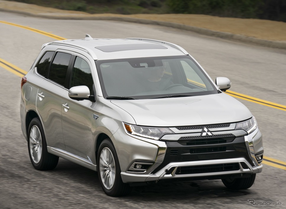 三菱 アウトランダー PHEV の2021年モデル(米国仕様)《photo by Mitsubishi Motors》