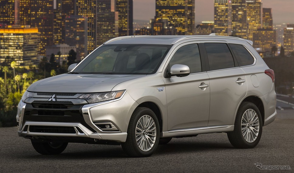 三菱 アウトランダー PHEV の2021年モデル(米国仕様)《photo by Mitsubishi Motors》