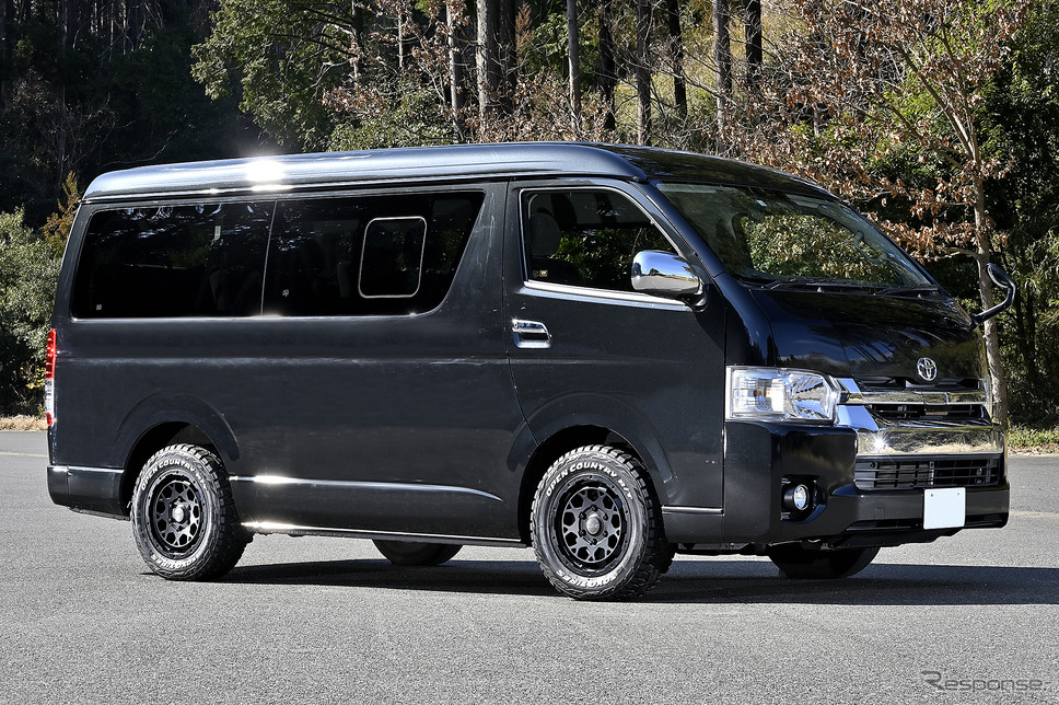 レイズ【チームデイトナ M9 BLACK EDITION】推奨サイズ:16×6.5J Inset38/カラー:セミグロスブラック/タイヤサイズ:215/65R16《写真撮影 雪岡直樹》