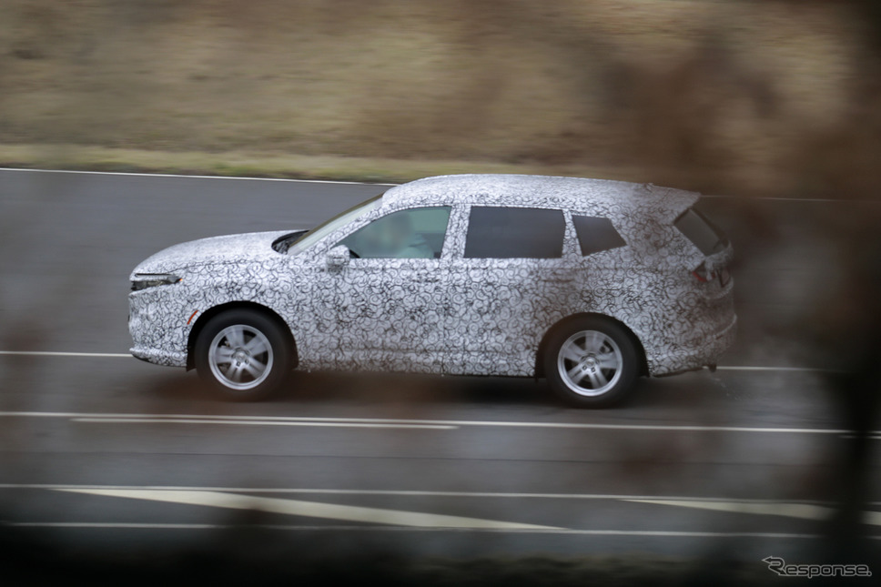 ホンダ CR-V 次期型プロトタイプ(スクープ写真)《APOLLO NEWS SERVICE》