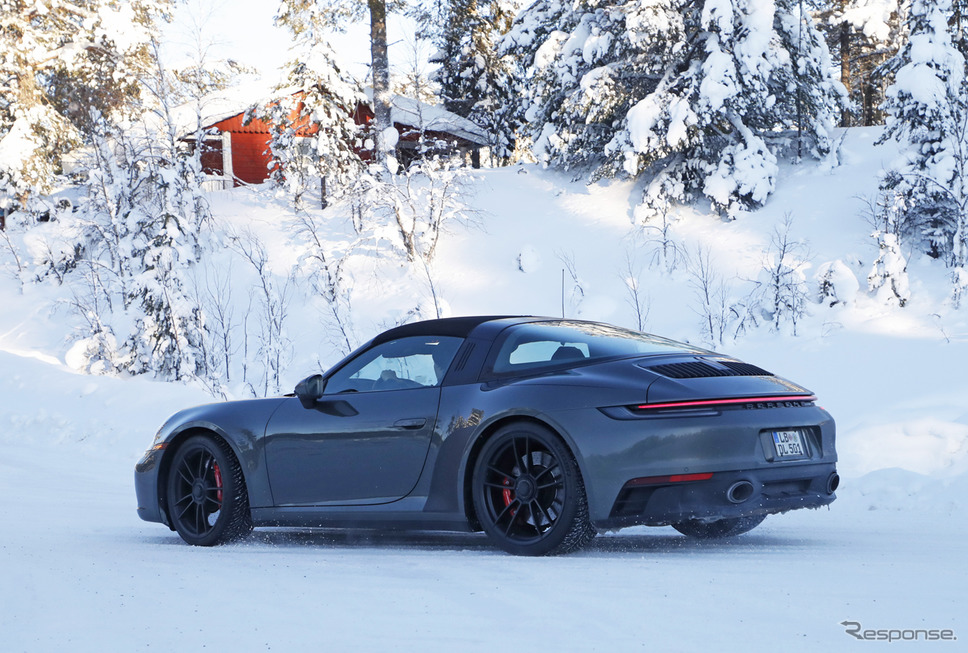 ポルシェ 911 タルガ GTS 市販型プロトタイプ(スクープ写真)《APOLLO NEWS SERVICE》