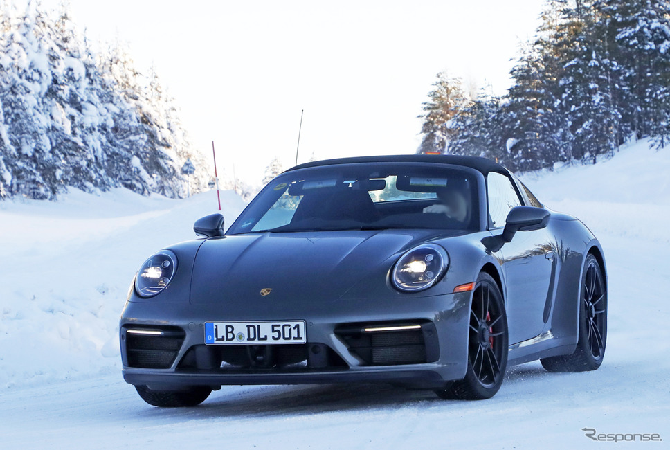 ポルシェ 911 タルガ GTS 市販型プロトタイプ(スクープ写真)《APOLLO NEWS SERVICE》